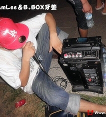 յ2HIP HOPB BOXە(hu)DƬ